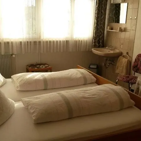 Bed & Breakfast Arnold Neuenburg *
