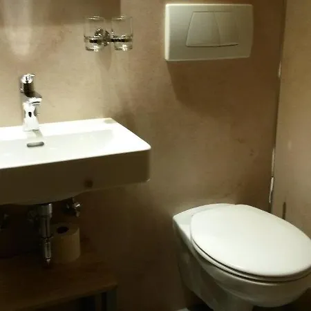 Arnold Neuenburg * Neuenburg am Rhein