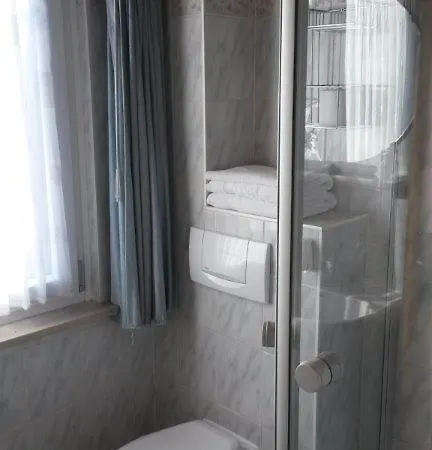 Arnold Neuenburg Bed and Breakfast *