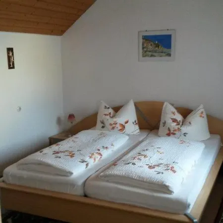 Bed & Breakfast Arnold Neuenburg *