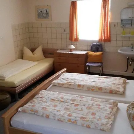 Arnold Neuenburg * Neuenburg am Rhein