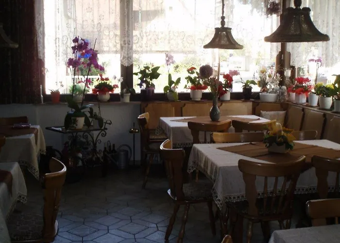 Arnold Neuenburg Neuenburg am Rhein