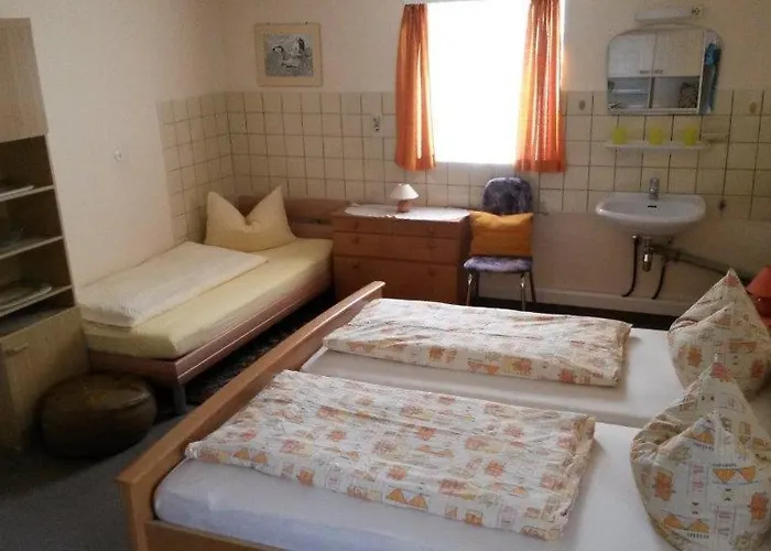 Arnold Neuenburg * Neuenburg am Rhein